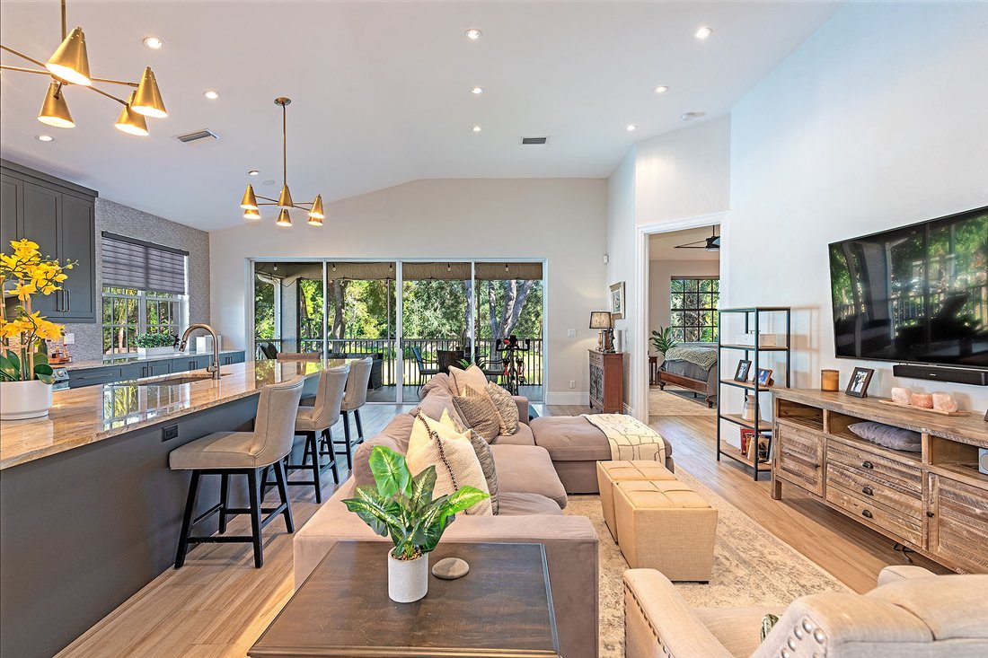 Condo in Naples, Florida, United States 2 - 16483465