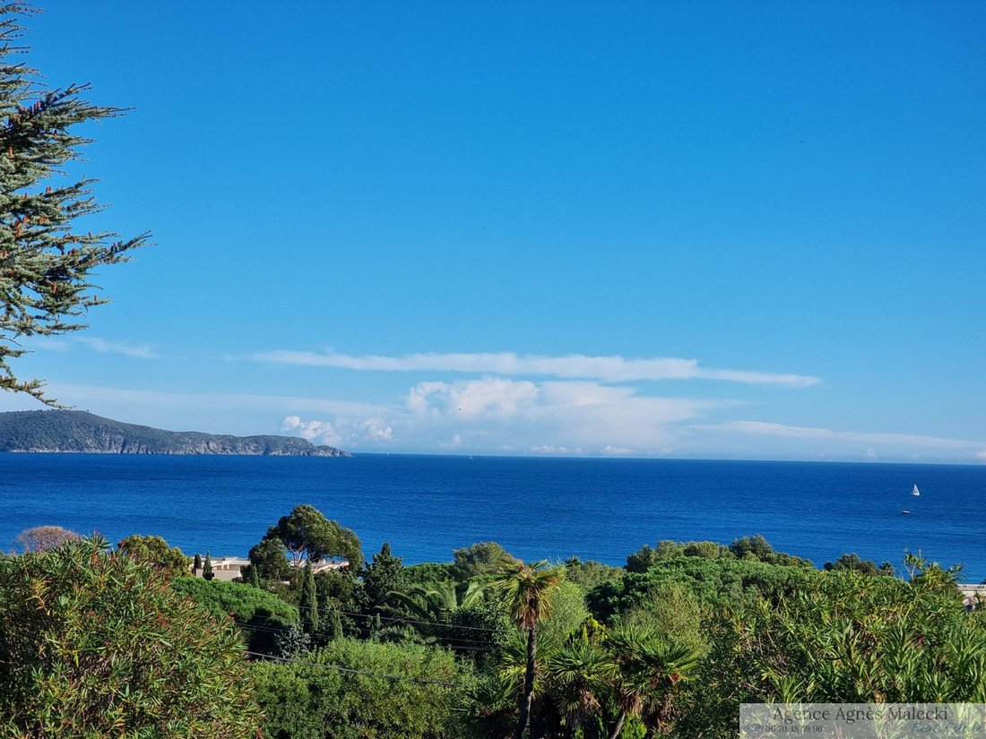 Villa in Nord, Cavalaire-sur-Mer, France 2 - 16415836
