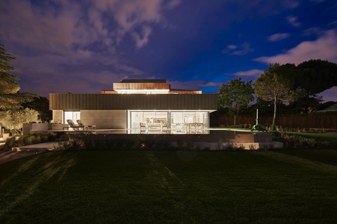 Chalet in Pozuelo de Alarcon, Comunidad de Madrid, Spain 3 - 16481051