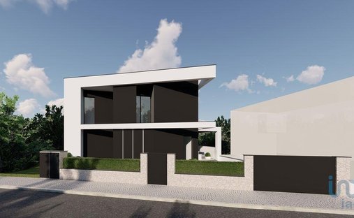 Townhouse in Mexilhoeira Grande, Algarve, Portugal 1