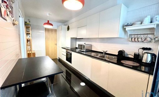 Apartment in Cedofeita, Santo Ildefonso, Se, Miragaia, Sao Nicolau e Vitoria, Porto District, Portugal 1