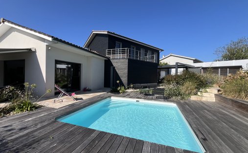 Maison à Carbon-Blanc, Nouvelle-Aquitaine, France 1