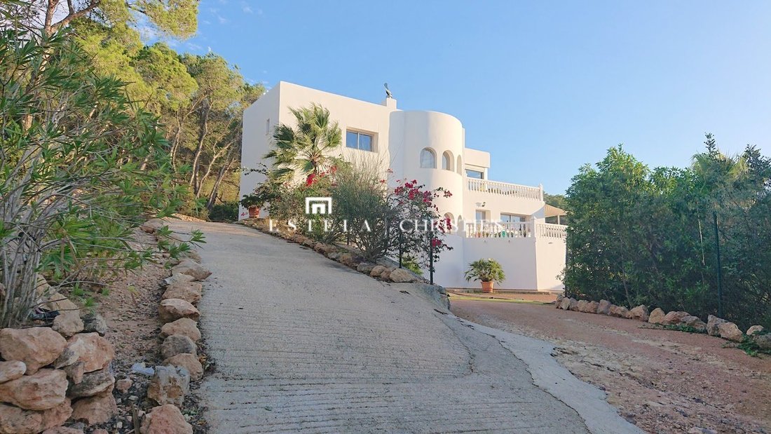 Villa in Sant Antoni de Portmany, Balearic Islands, Spain 1 - 16482033