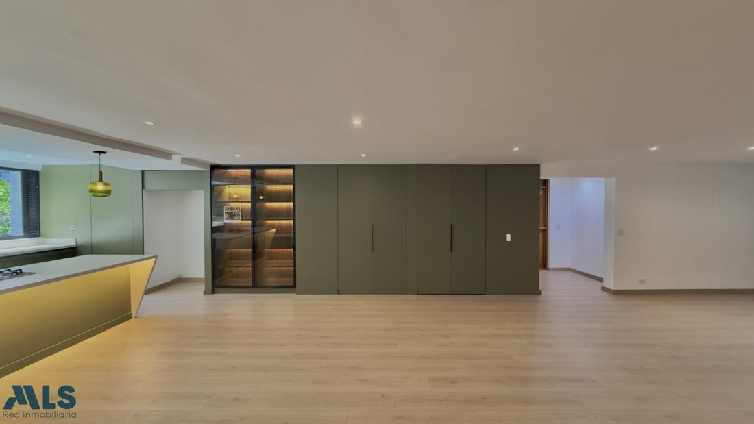 Apartment in Medellín, Antioquia, Colombia 4 - 16484013