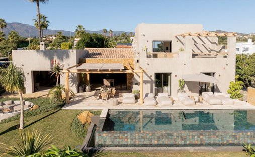 Villa en Estepona, Andalucía, España 1