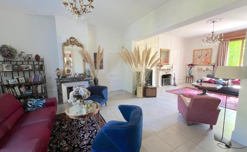 Castle for Sale in Saumur, Pays de la Loire, France