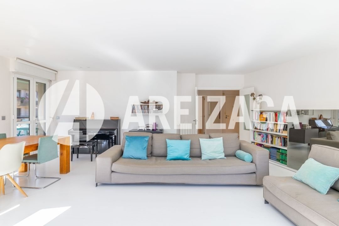 Apartment in Mendebaldea, Donostia-San Sebastian, Spain 3 - 16483524
