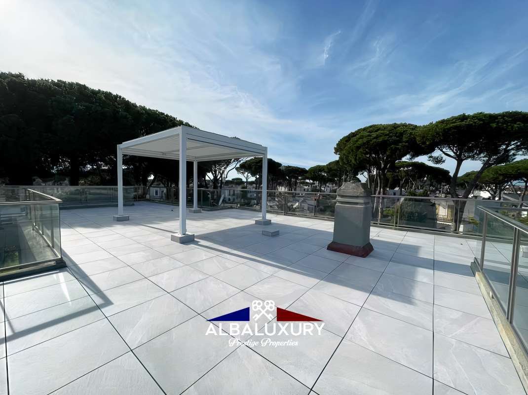 Villa in San Felice Circeo, Lazio, Italy 2 - 15347599
