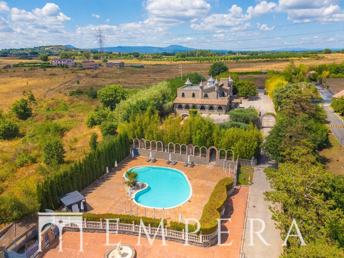 Villa in Nepi, Lazio, Italy 2 - 16482657