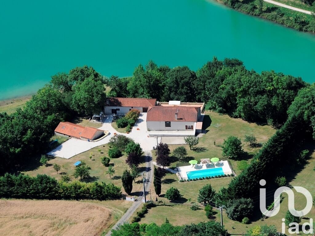 House in Monbalen, Nouvelle-Aquitaine, France 1 - 16481381