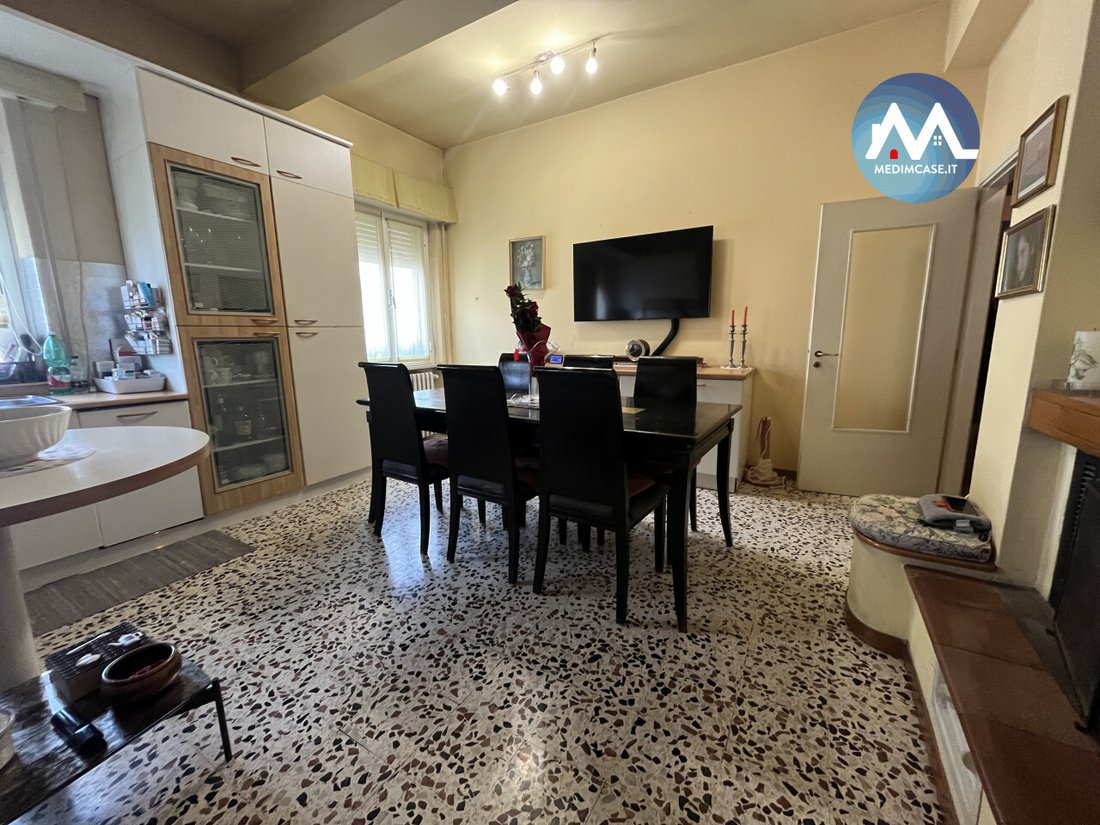 Estate in Pesaro, Marche, Italy 2 - 16483006