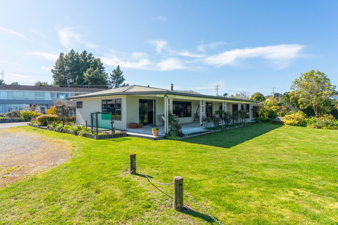 House in Taupo, Waikato, New Zealand 3 - 16481582