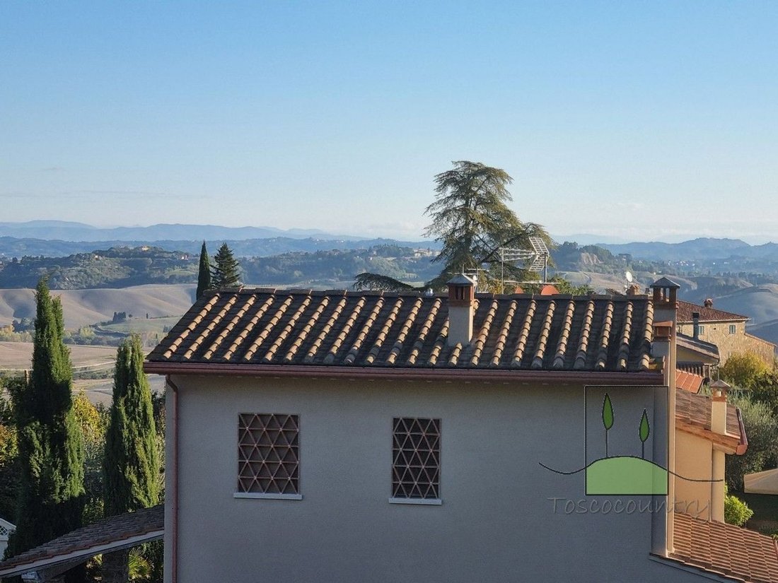 Villa in Chianni, Tuscany, Italy 4 - 16482095