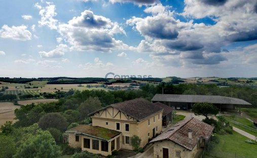 House in Barran, Occitania, France 1