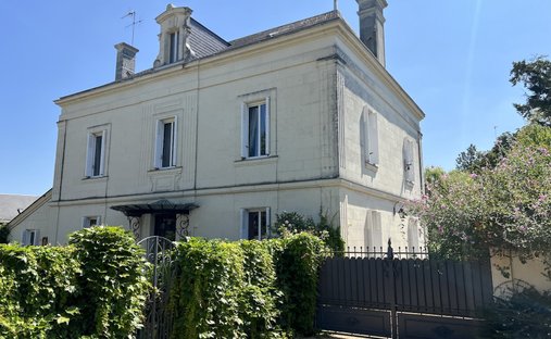 Castle for Sale in Saumur, Pays de la Loire, France