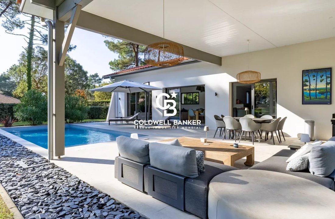 Villa in Soorts-Hossegor, Nouvelle-Aquitaine, France 2 - 16479076