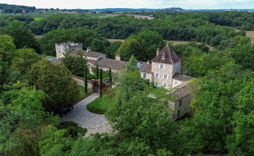 Country House in Montagnac-sur-Lede, Nouvelle-Aquitaine, France 1