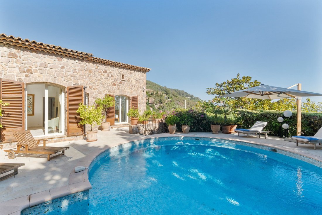 House in Théoule-sur-Mer, Provence-Alpes-Côte d'Azur, France 3 - 16481733