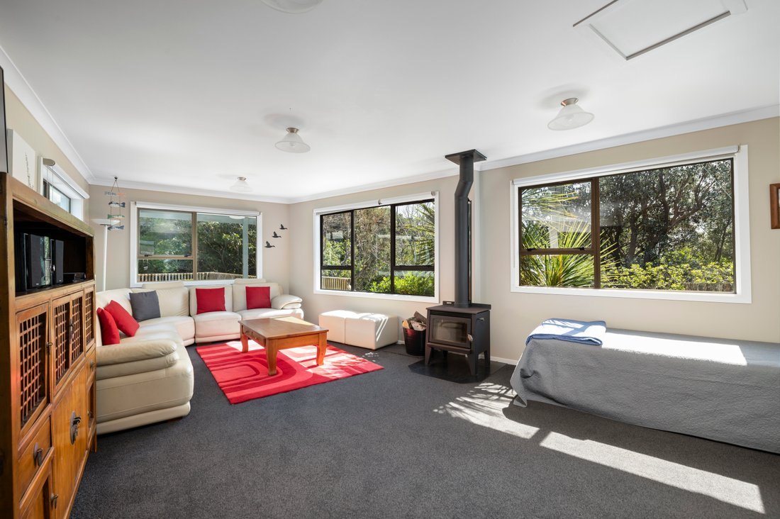 House in Castlepoint, Wellington, New Zealand 3 - 16483292