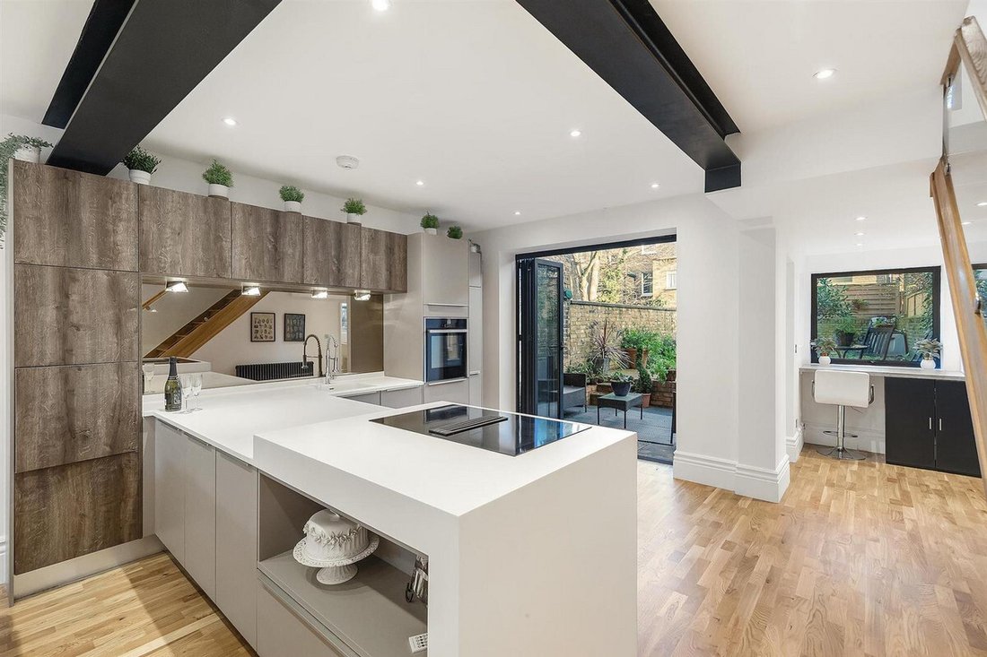 House in Shepherds Bush, Hammersmith and Fulham, England 1 - 16482151
