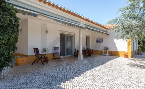Townhouse in Mafra, Lisbon, Portugal 1