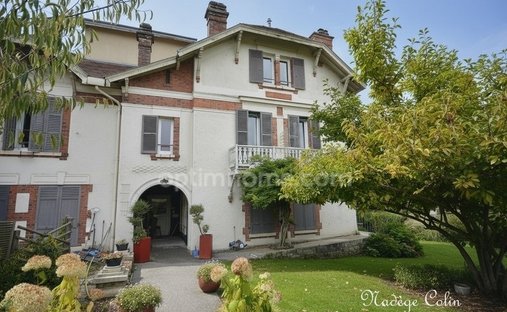 House in Les Hameaux-La Croix Aux Buis-Chapelle, Magny-les-Hameaux, France 1