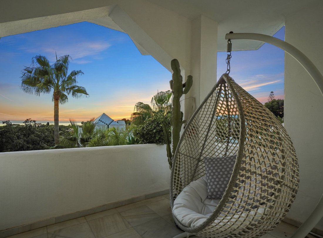 Penthouse in Elviria-Cabopino, Marbella, Spain 2 - 16484090