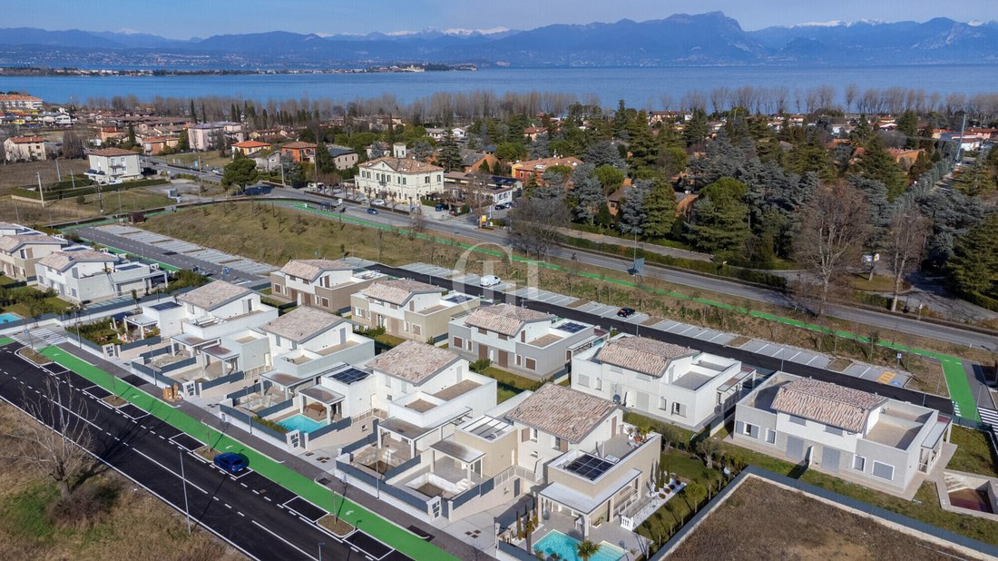 Villa in Punta Grò - Chiodi - Rovizza, Sirmione, Lombardy 4 - 11499053