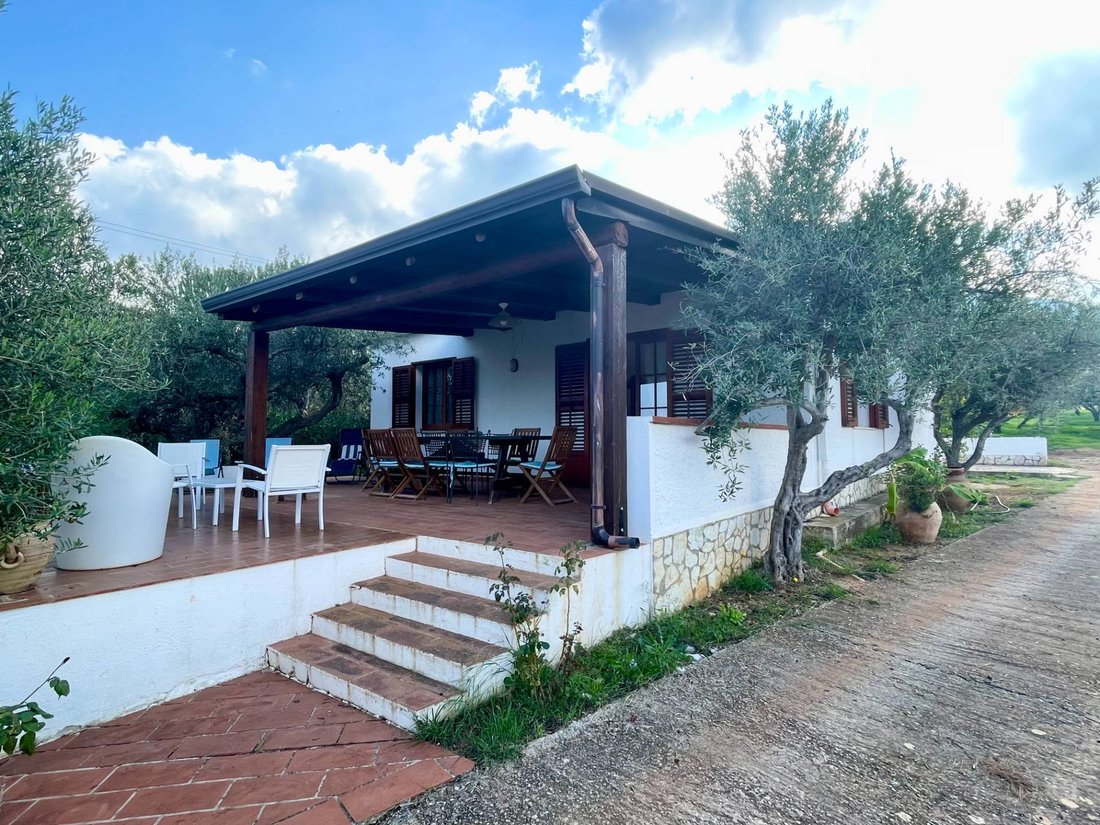 Villa in Castellammare del Golfo, Sicily, Italy 1 - 16482654