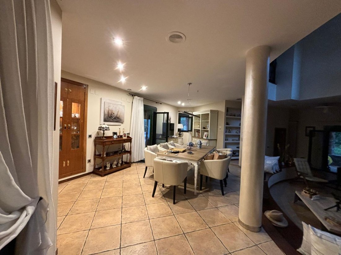 Chalet in San Miguel del Pino, Castile and Leon, Spain 3 - 16481074