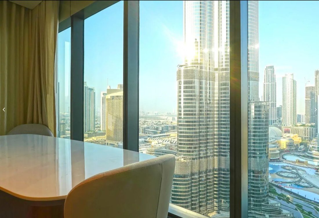Apartment in Burj Khalifa Lake, Downtown Dubai, Dubai 1 - 16483498