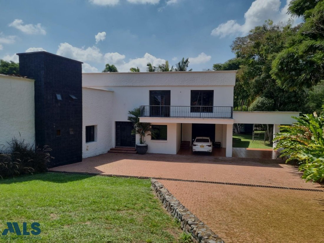 House in Medellín, Antioquia, Colombia 3 - 16484012