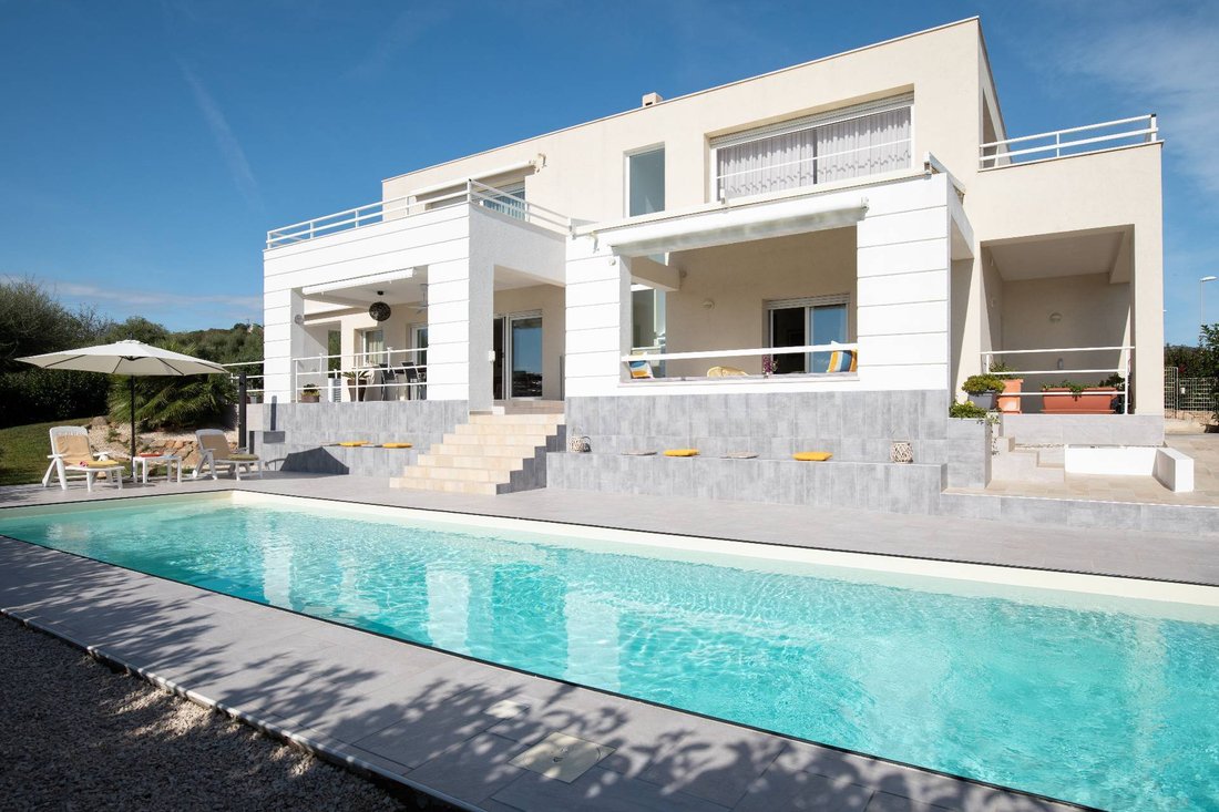 Villa in Budoni, Sardinia, Italy 1 - 16482626