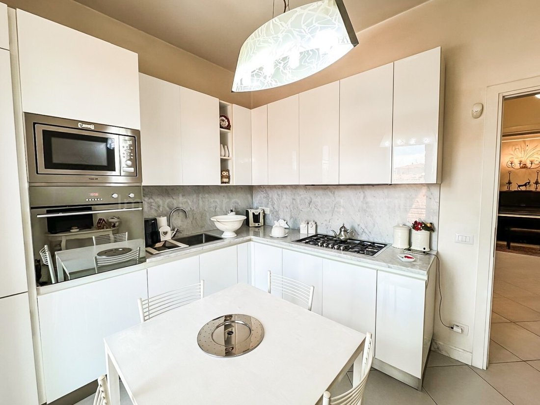 Apartment in Lungomare, Viareggio, Tuscany 5 - 16481708