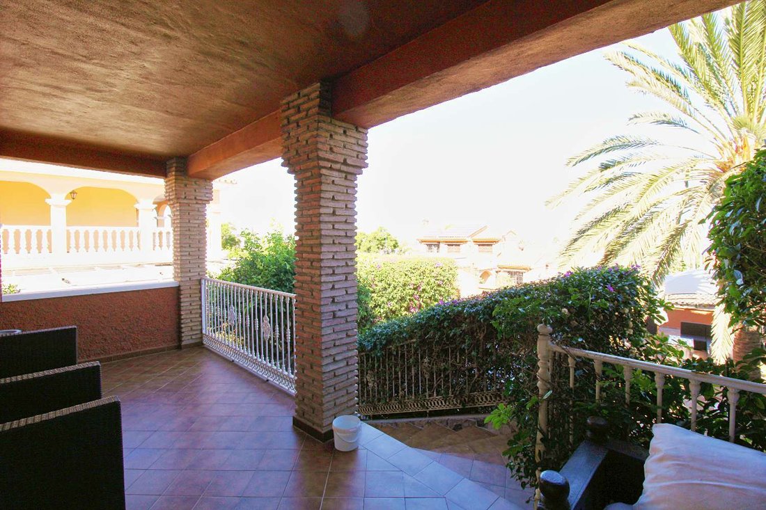 Villa in Alhaurin de la Torre, Andalusia, Spain 3 - 16481674