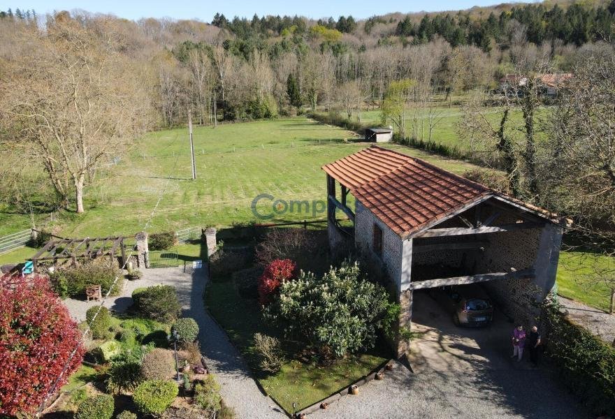Estate in Vic-en-Bigorre, Occitania, France 2 - 16479641