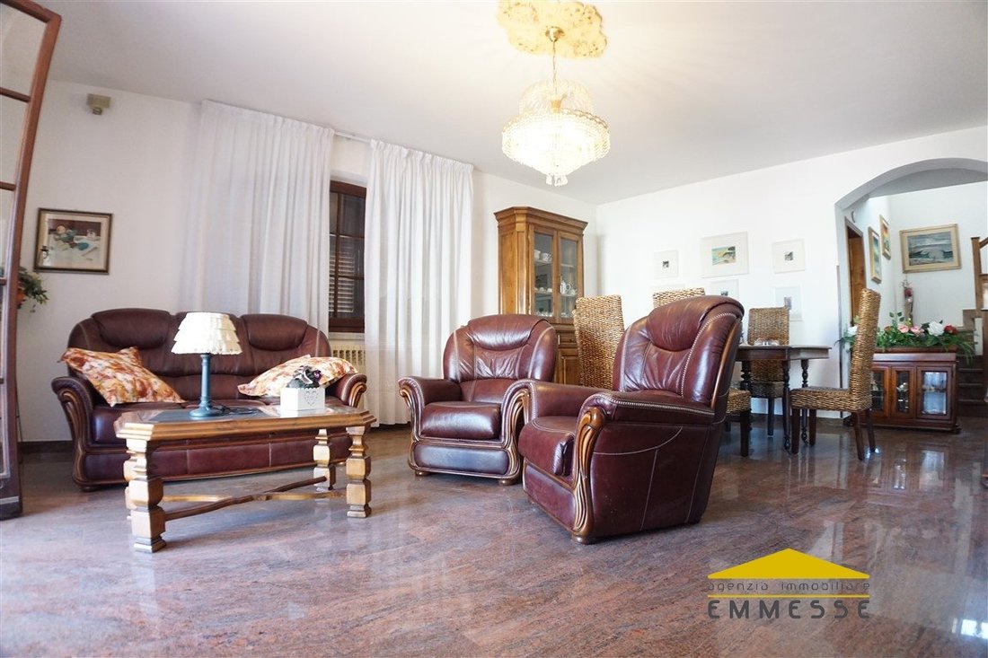 House in Fontia-Fossola-Fossone, Marina di Carrara, Tuscany 4 - 16481695