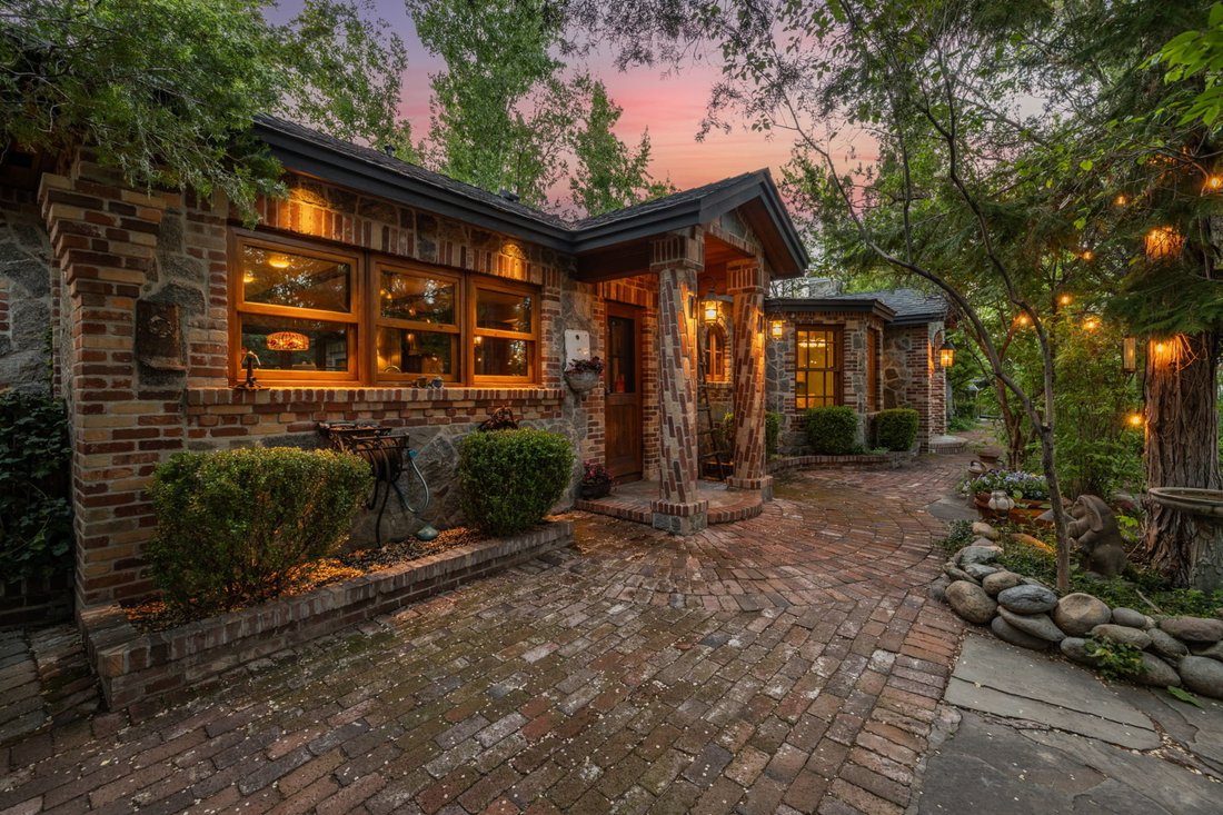 House in Reno, Nevada, United States 3 - 16481557