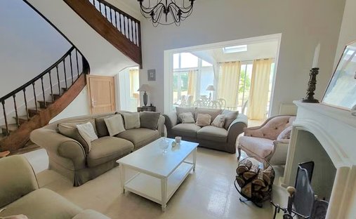 Castle for Sale in Saumur, Pays de la Loire, France