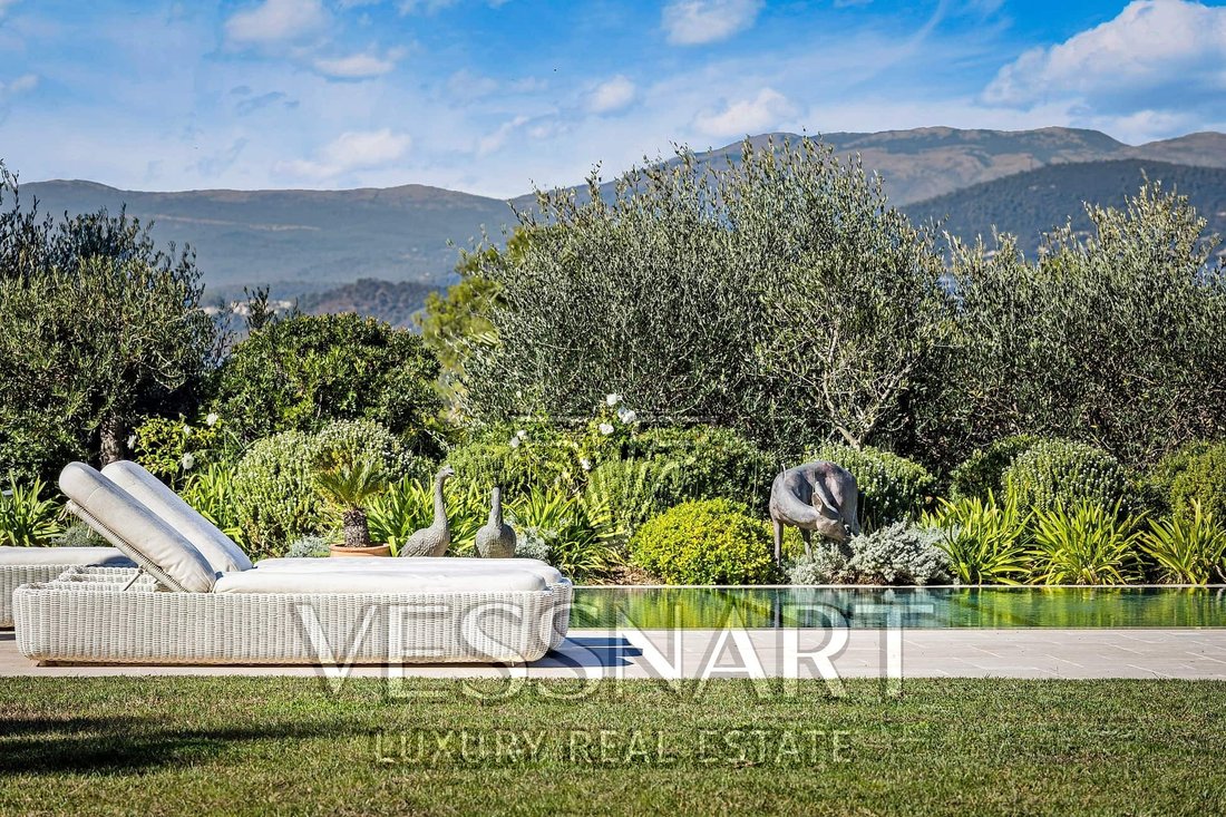 Villa in Mougins, Provence-Alpes-Côte d'Azur, France 3 - 16483507