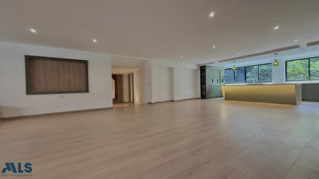 Apartment in Medellín, Antioquia, Colombia 2 - 16484013