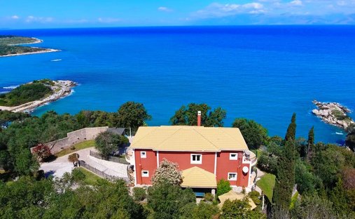 Villa in Corfu, Peloponnese, Western Greece and the Ionian, Greece 1