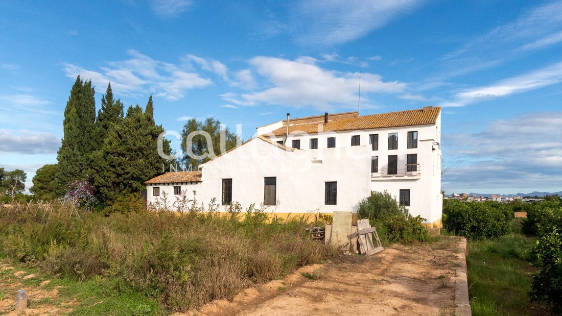 Villa in Lliria, Valencian Community, Spain 2 - 16482045