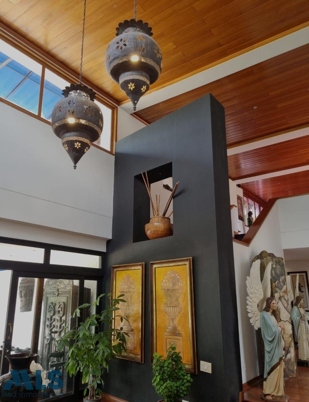 House in Medellín, Antioquia, Colombia 4 - 16484012