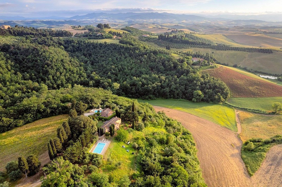 Country House in Volterra, Tuscany, Italy 1 - 16482677