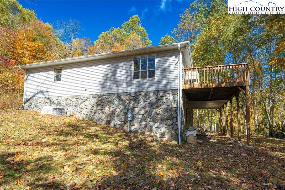 House in Sugar Grove, North Carolina, United States 3 - 16483539