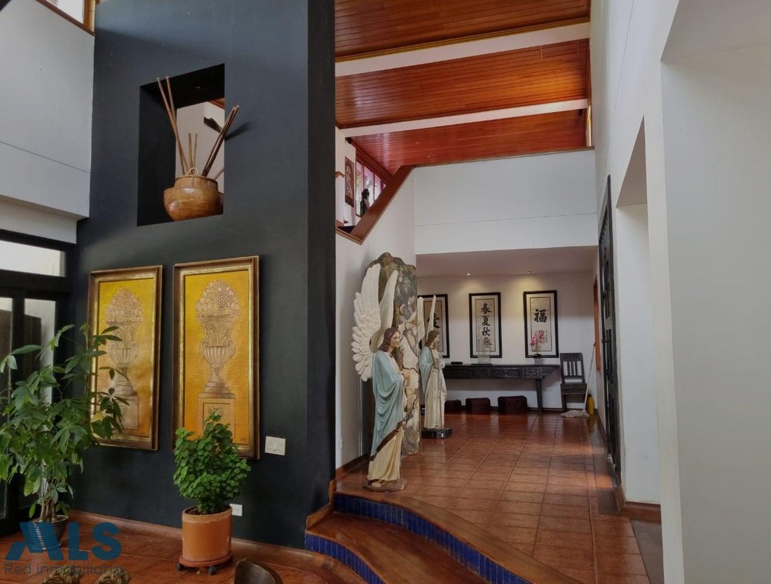 House in Medellín, Antioquia, Colombia 5 - 16484012