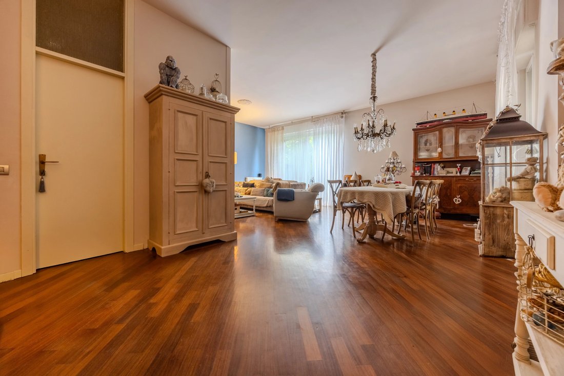 Villa in Center, Rho, Lombardy 4 - 16481685