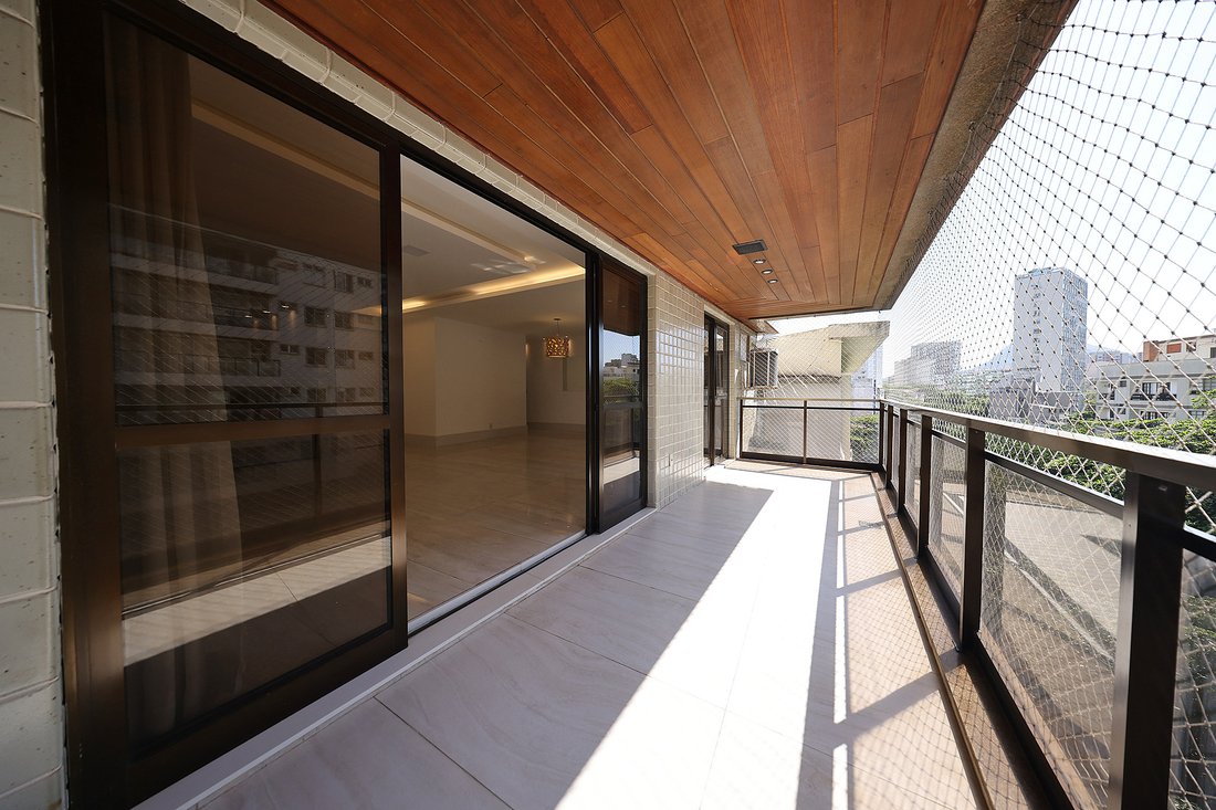 Apartment in Rio de Janeiro, State of Rio de Janeiro, Brazil 1 - 16483437