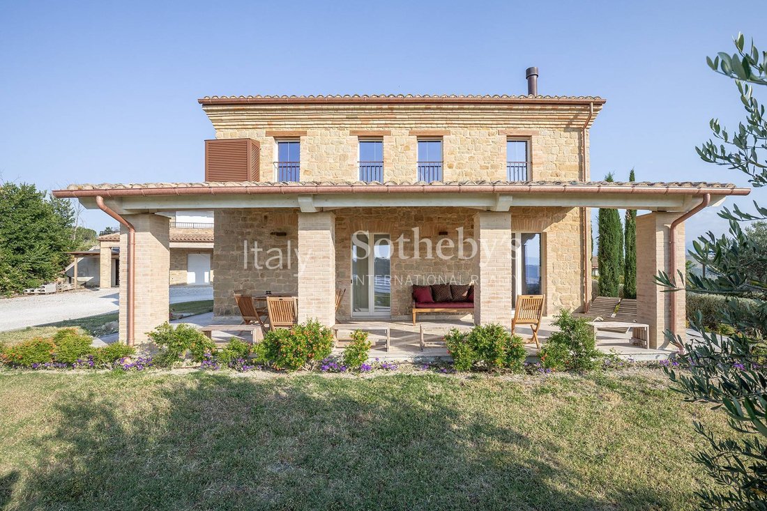 House in Tolentino, Marche, Italy 2 - 16083453